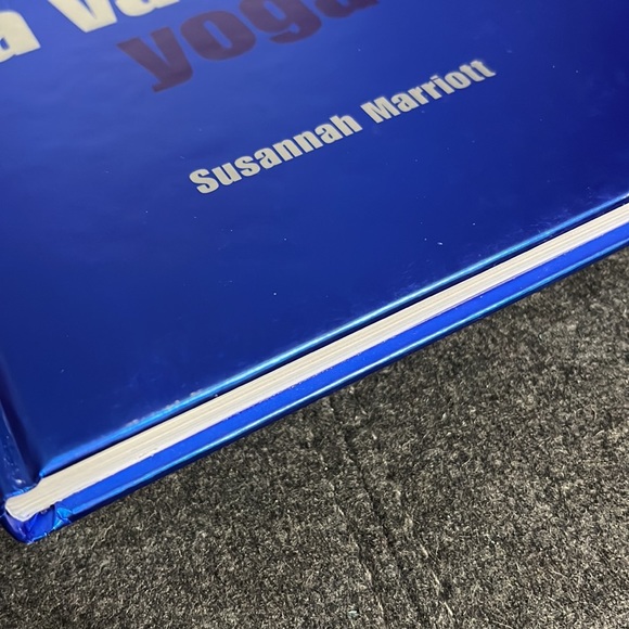 Yoga Bundle: GoZone Yoga socks, vavavoom yoga book.. - Picture 8 of 11